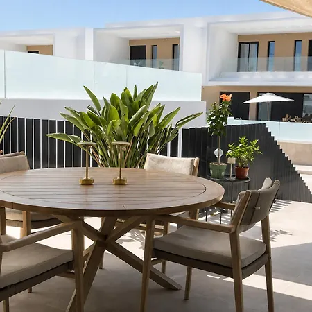 Casa Del Sol Exclusive Villa, Private Pool & Jacuzzi Villa